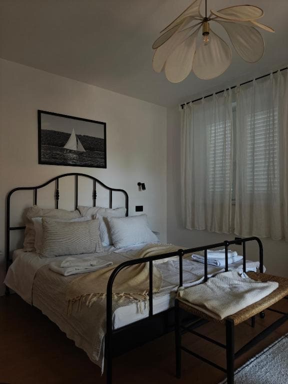 Deluxe Black Room at Casa Valsecca in Krk - gallery image 3