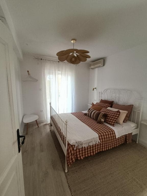 Deluxe Studio Apartment with Hot Tub at Casa Valsecca in Krk - gallery image 17